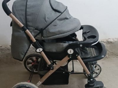 Коляска новый состояние