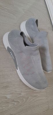 продам новый красовка Fendi размер 40