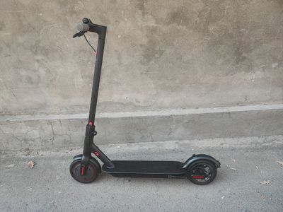 электросамокат Xiaomi m365 pro