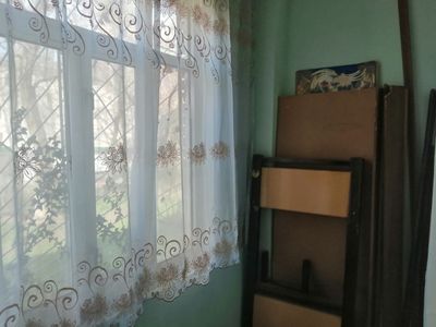 Идарага берилади маклер йўқ 1 хоналик, 2 хона қилинган
