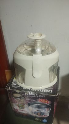 Соковыжималка Nikai