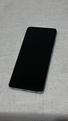 S20+ (korea) Состояние в экране есть трещина
