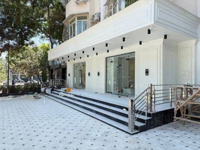 Продаётся Коммерческое Помещение 90 м2 Ц-1 ул.Садыка Азимова