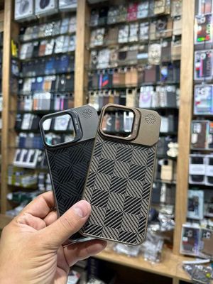 Чехол-бампер, поликарбонат, для Apple iPhone 16 Pro