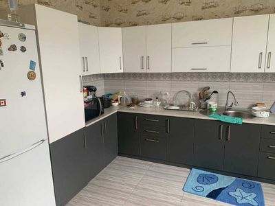 Продается свой, большой дом в Городе Джизаке, махалля Амир Тимура
