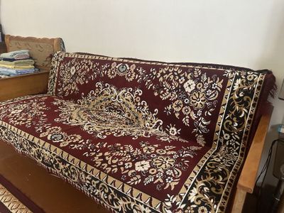 Диван сатилади, бахасы келисимли