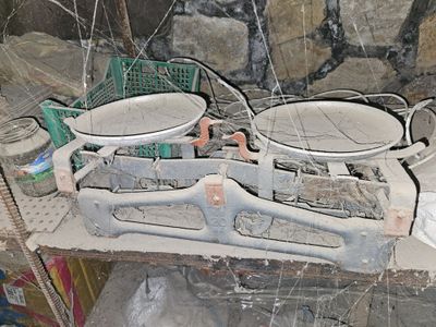 Весы антиквар работает