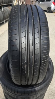 235/55/R18 Yokohama