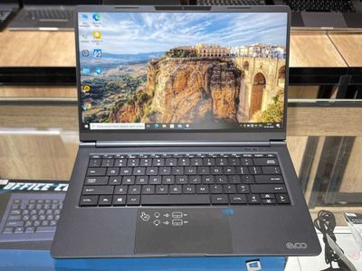 EVOO Products AMD Ryzen 5 3500U ram 8 ssd 256