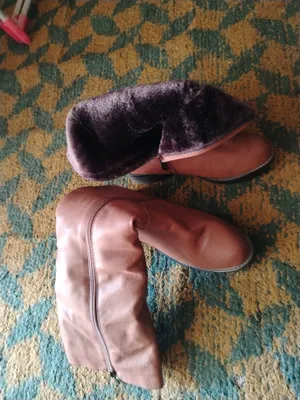 Saposhka  yangi kiyilmagan razmer 36 250kami bor