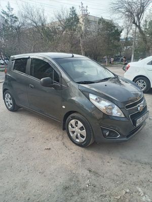 Chevrolet Spark 2020 2 позиция