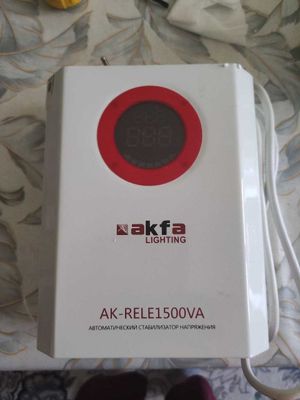 Стабилизатор напряжения AK-RELE 1500 VA в отличном состоянии, б/у