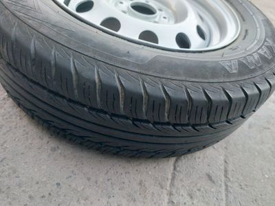 14 R Lada kalina diska balon 4 ta
