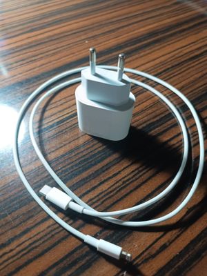 Зарядное Устройство для iPhone и AirPods, быстрая зарядка - 20 Вт.