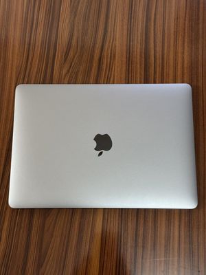 Продаётся Macbook
