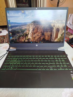 Notebook HP pavilion gaming, ryzen 7 3750H 8gb, 256gb, 4Gb gtx 1650