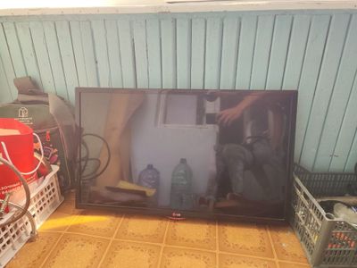 LG televizor yangi