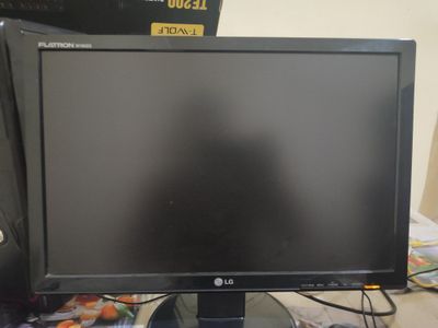 FLATRON W1942S monitor