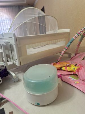 Стерилизатор бутылочек почти новый от mather care продам очень дешево