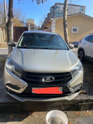 Lada x Ray 2018 sotiladi 8000$ dollarga