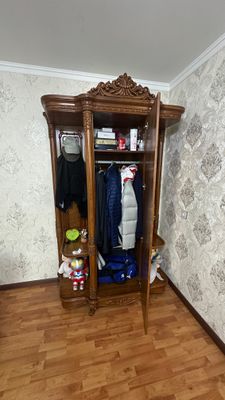 Продается прихожка . Цена  2млн сум