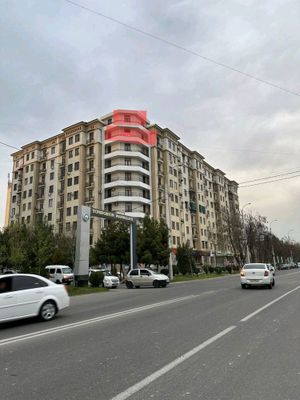 Продаётся 5-комнатная квартира в Сергели