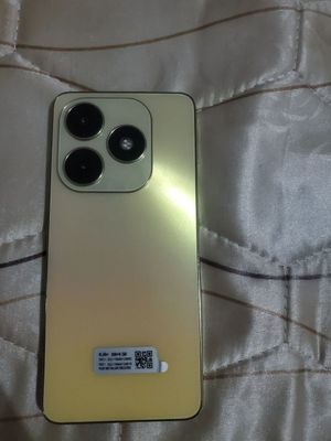 Techno Spark 20 sotiladi yangidek ideal