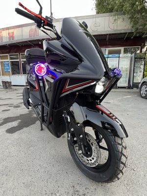 Benzinli skuter kawasaki 150 kub