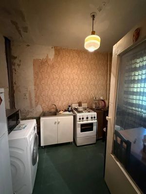 Продается 1 комнатная Кадышева