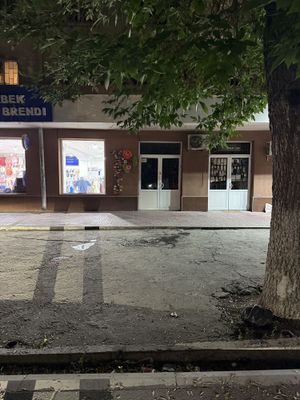 Сдаётся зал 28 м² – Первая линия, парковка, 1 этаж