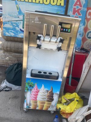 сотилади мороженный чикарувчи аппарат