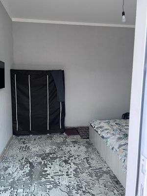Yaxshi zur uy sirochni sotiladi