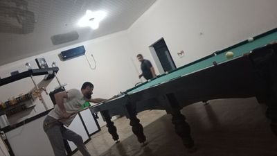 Billiard, toshlari, kiylari