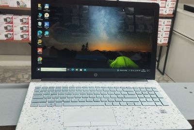 HP Core i5 15,6 FHD IPS CORE i5 -1035G1 8GB / 256 SSD Подсветка клав