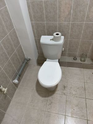 Продам унитаз или комплект всю ванну