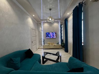 Срочно сдаётся Новостройка Паркентский 2-комнат авторский ремонт укомп