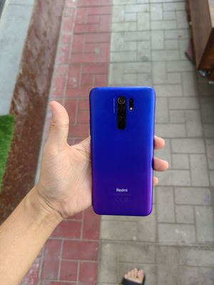 Redmi 9 4/64gb sotiladi