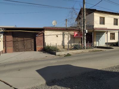Hovli sotiladi Sergili 9 sotix