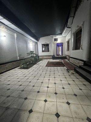 Срочно барча қулайликларга эга ховли сотилади