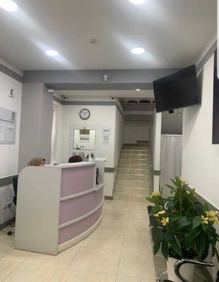 Здание под клинику Юнусабад-2 12-кабинетов 2-эт 336 м² евроремонт