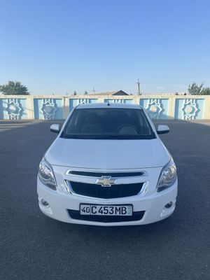 Chevrolet cobalt sotiladi