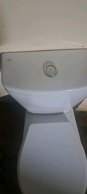 unitaz sotam 60000 min yangi xali