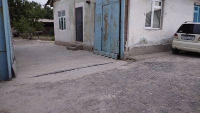 Уй сотилади срочно