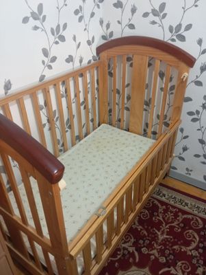 Детский шкаф и кроватка