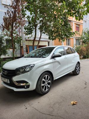 Lada xray 2017 1.8 a/k