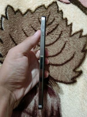 Infinix hot 40i sotiladi narxi 1mln karobka dak