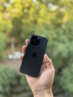 Iphone 15 pro 90% batareka