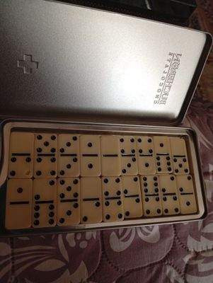 Настольная семейная игра домино