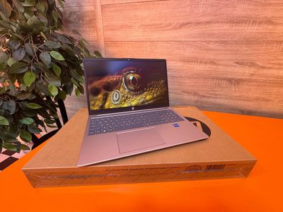 Продается ноутбук HP Laptop