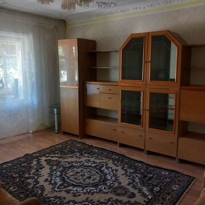 Сдаётся 1комнатная квартира Навои. Центр